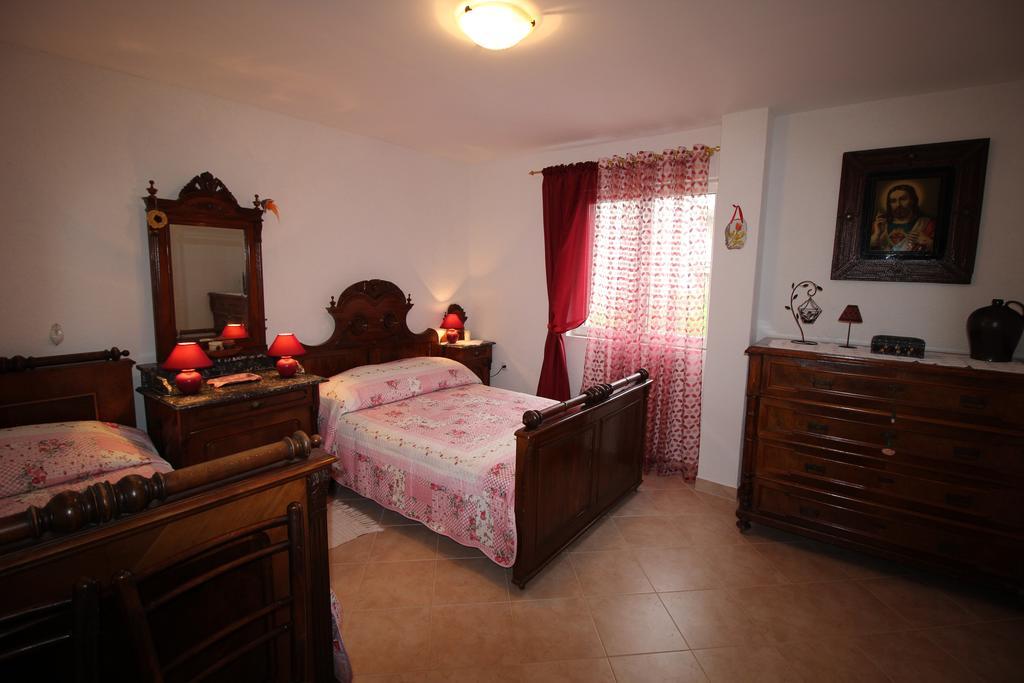 Ferienwohnung Megi1 Vrbnik Zimmer foto