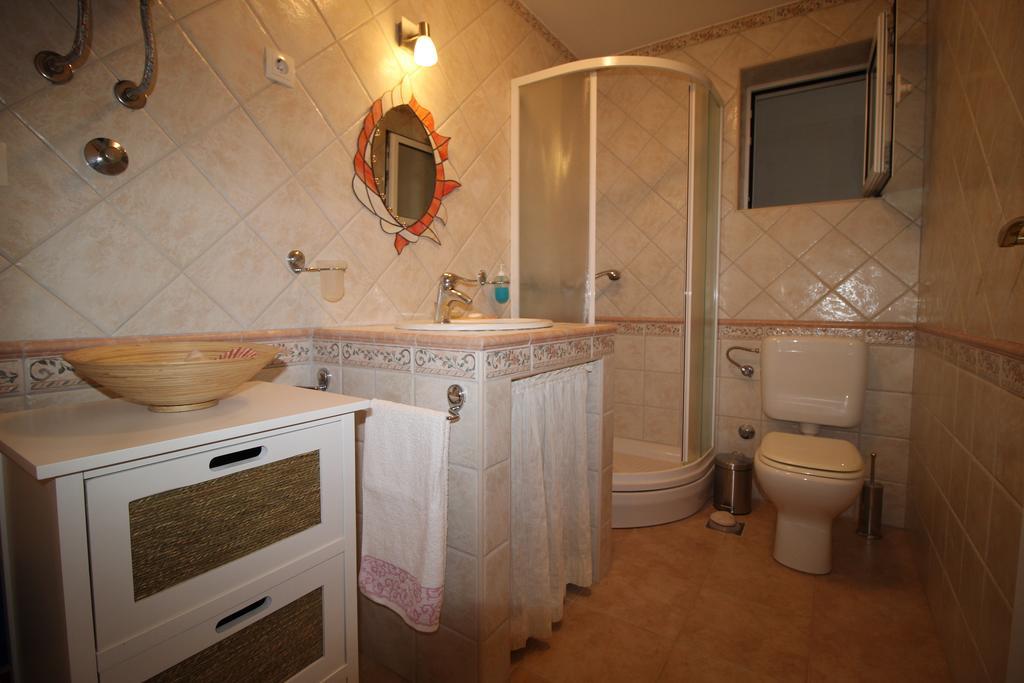 Ferienwohnung Megi1 Vrbnik Zimmer foto